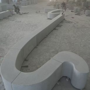 淮安 花岗岩整石坐凳拼装