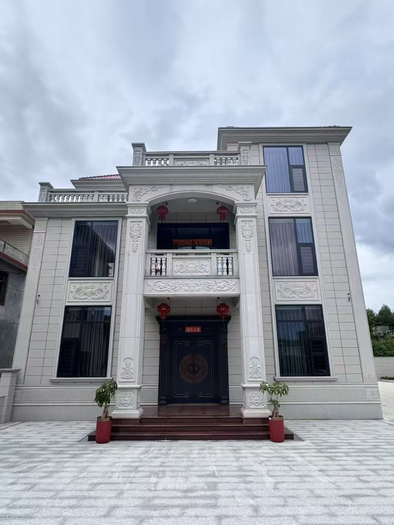 淮安 芝麻白石材别墅干挂案例展示