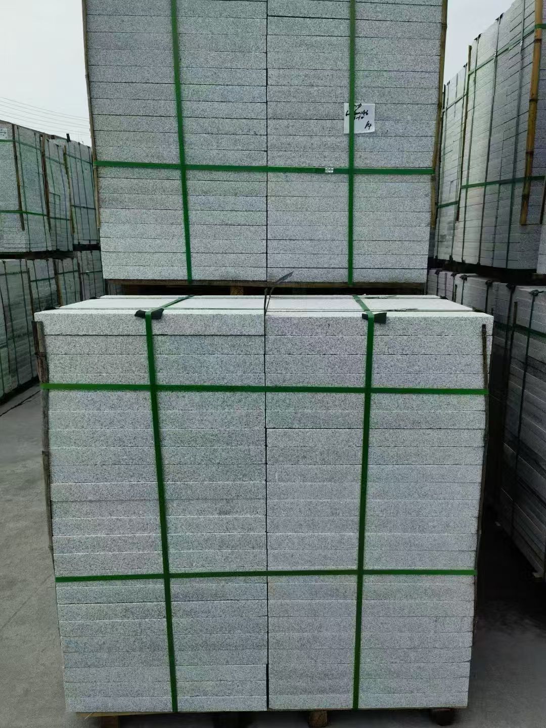 淮安 火烧面地铺石，街道广场园林市政工程板，1.8~5.0厚均有现货